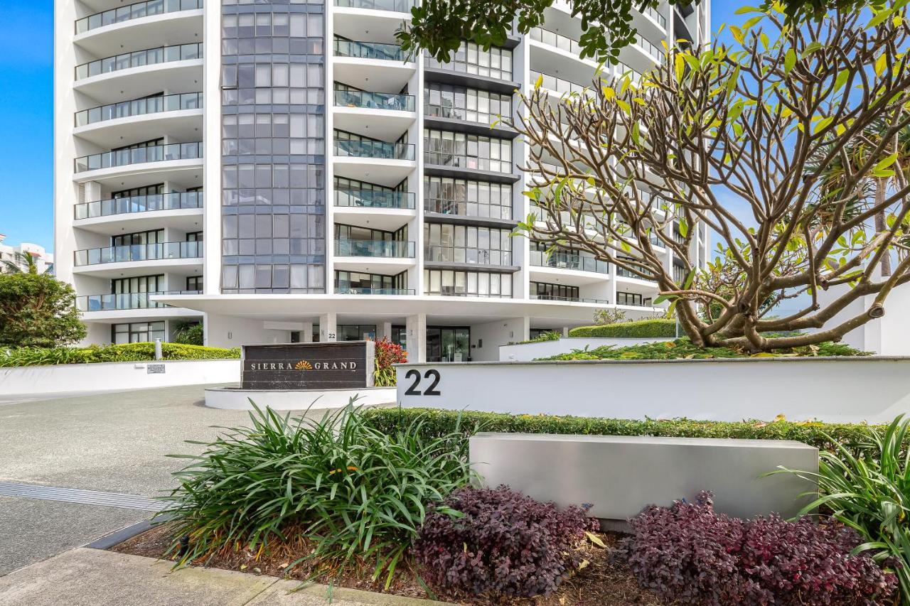 Sierra Grand Broadbeach - Self Contained & Privately Managed Apartments Guldkusten Exteriör bild