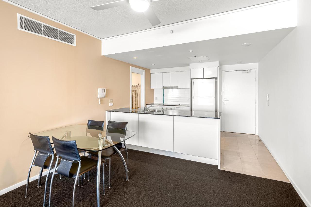 Sierra Grand Broadbeach - Self Contained & Privately Managed Apartments Guldkusten Exteriör bild