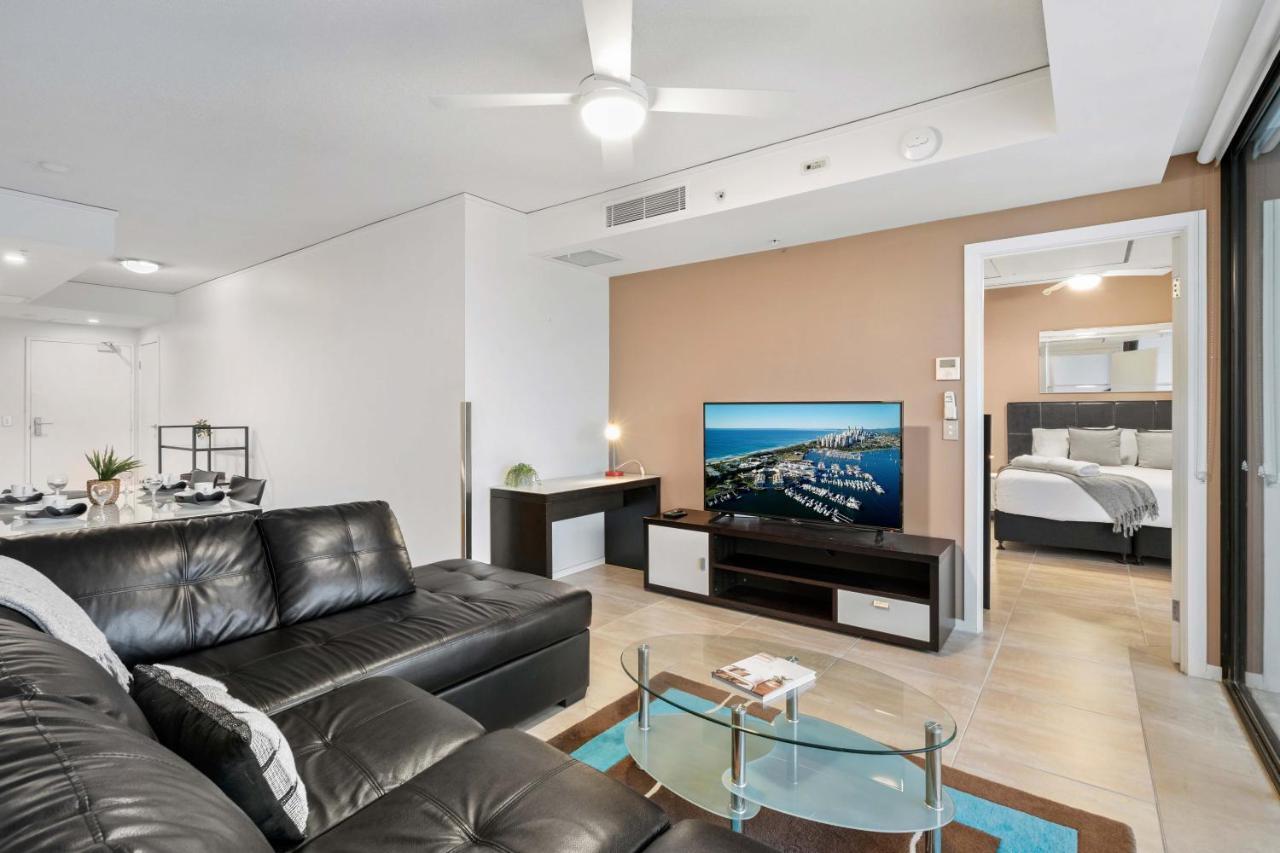 Sierra Grand Broadbeach - Self Contained & Privately Managed Apartments Guldkusten Exteriör bild