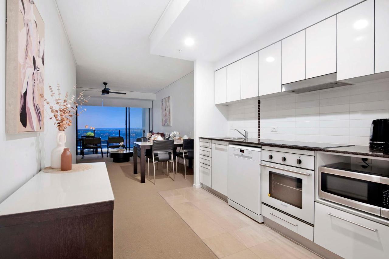 Sierra Grand Broadbeach - Self Contained & Privately Managed Apartments Guldkusten Exteriör bild
