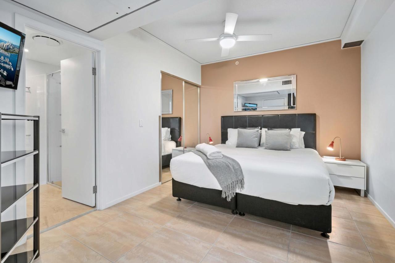 Sierra Grand Broadbeach - Self Contained & Privately Managed Apartments Guldkusten Exteriör bild