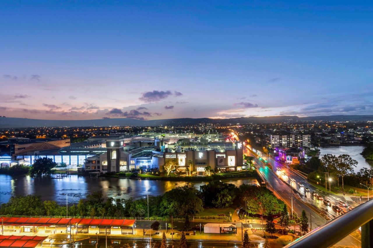 Sierra Grand Broadbeach - Self Contained & Privately Managed Apartments Guldkusten Exteriör bild