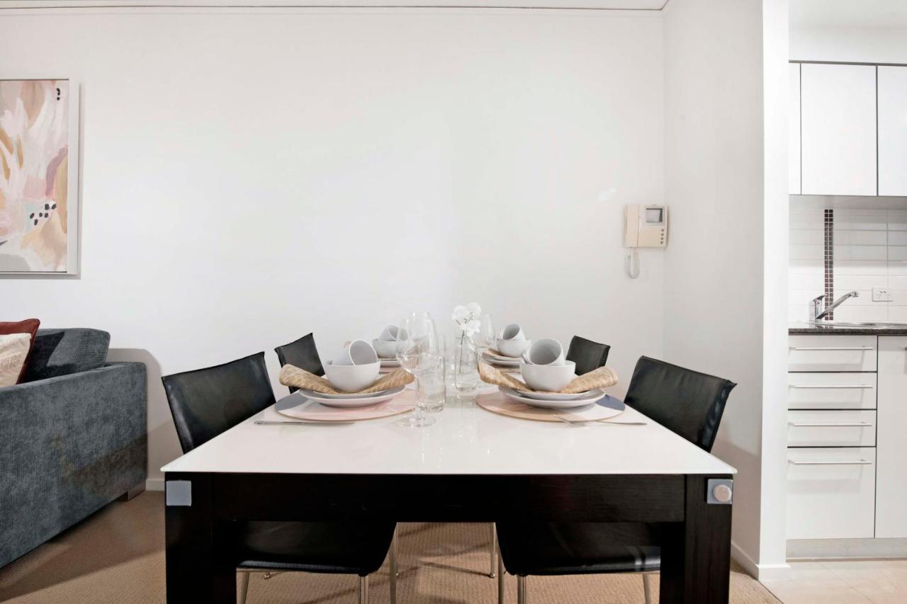 Sierra Grand Broadbeach - Self Contained & Privately Managed Apartments Guldkusten Exteriör bild