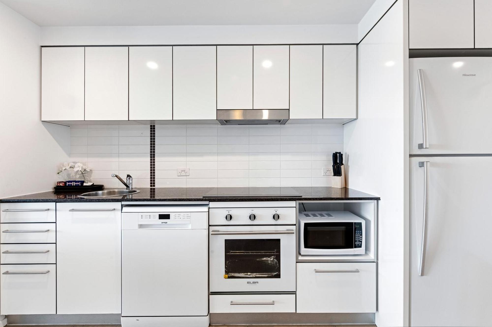 Sierra Grand Broadbeach - Self Contained & Privately Managed Apartments Guldkusten Exteriör bild