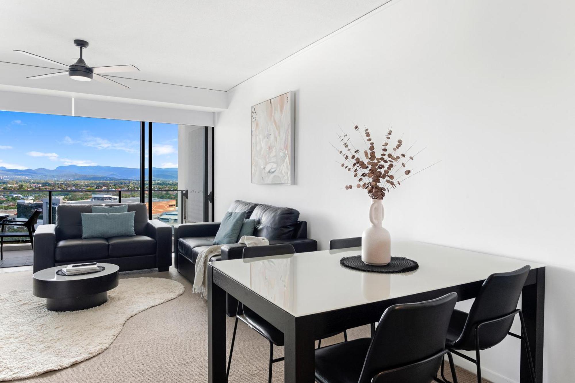 Sierra Grand Broadbeach - Self Contained & Privately Managed Apartments Guldkusten Exteriör bild